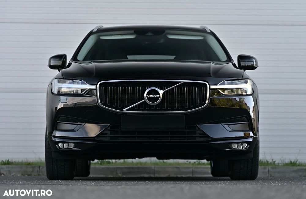 Volvo XC 60 D5 AWD Geartronic Momentum - 4