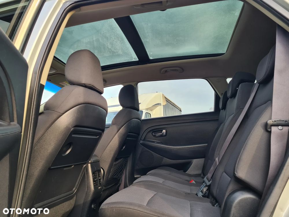 Kia Carens 1.7 CRDi 115 Dream-Team Edition - 31