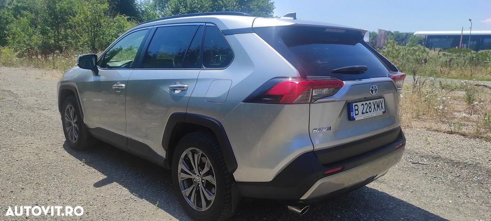 Toyota RAV4 - 5