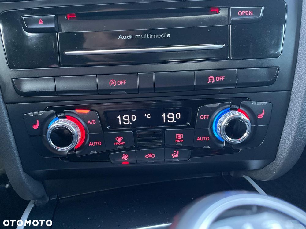 Audi A4 Limousine 1.8 TFSI S line Sportpaket - 28