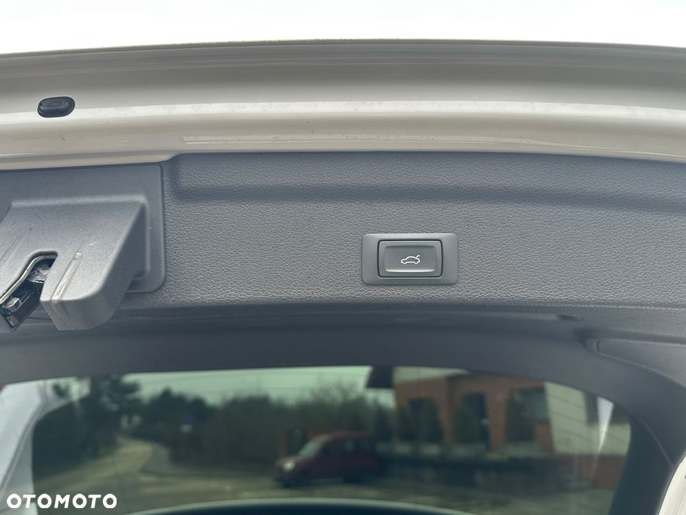 Audi Q3 35 TDI S-Line S tronic - 25