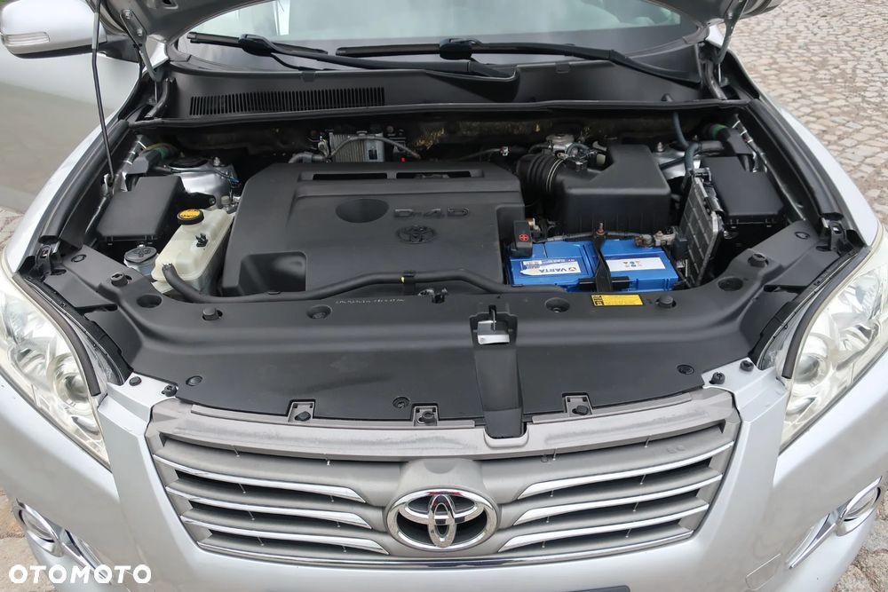Toyota RAV4 2.2 D-4D 4x4 Executive - 17