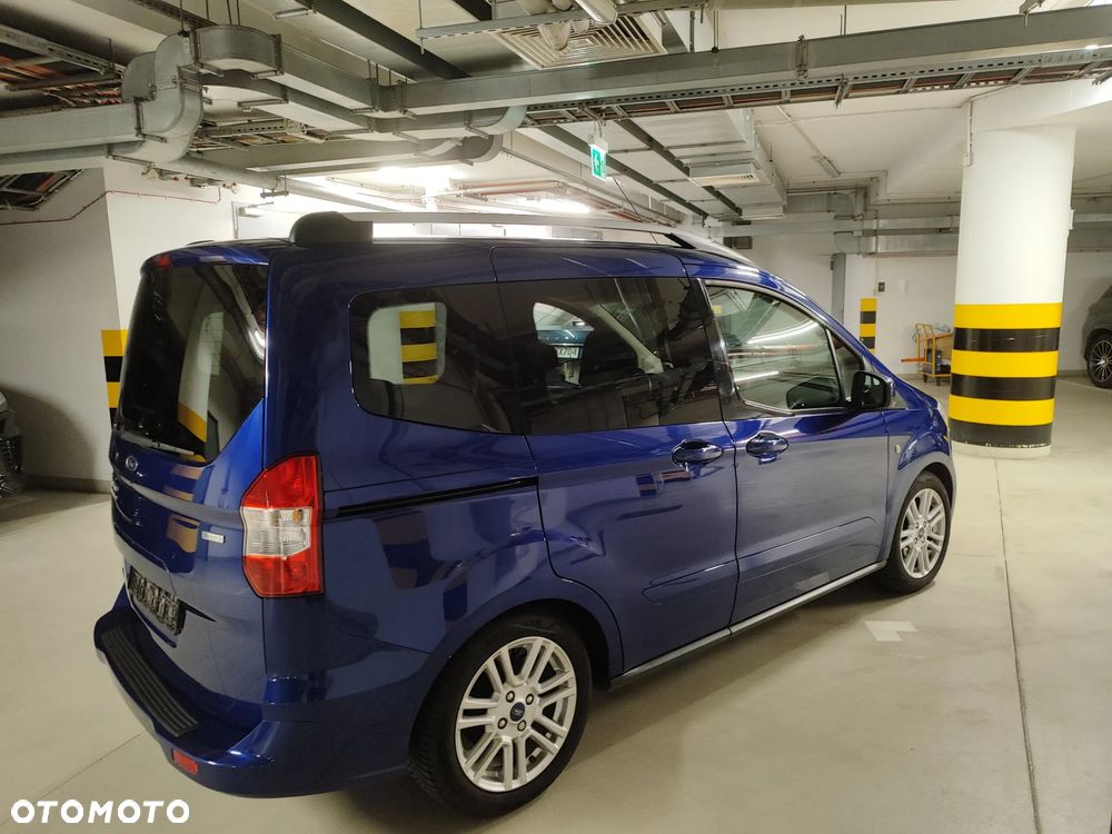 Ford Tourneo Courier 1.0 EcoBoost Titanium - 4