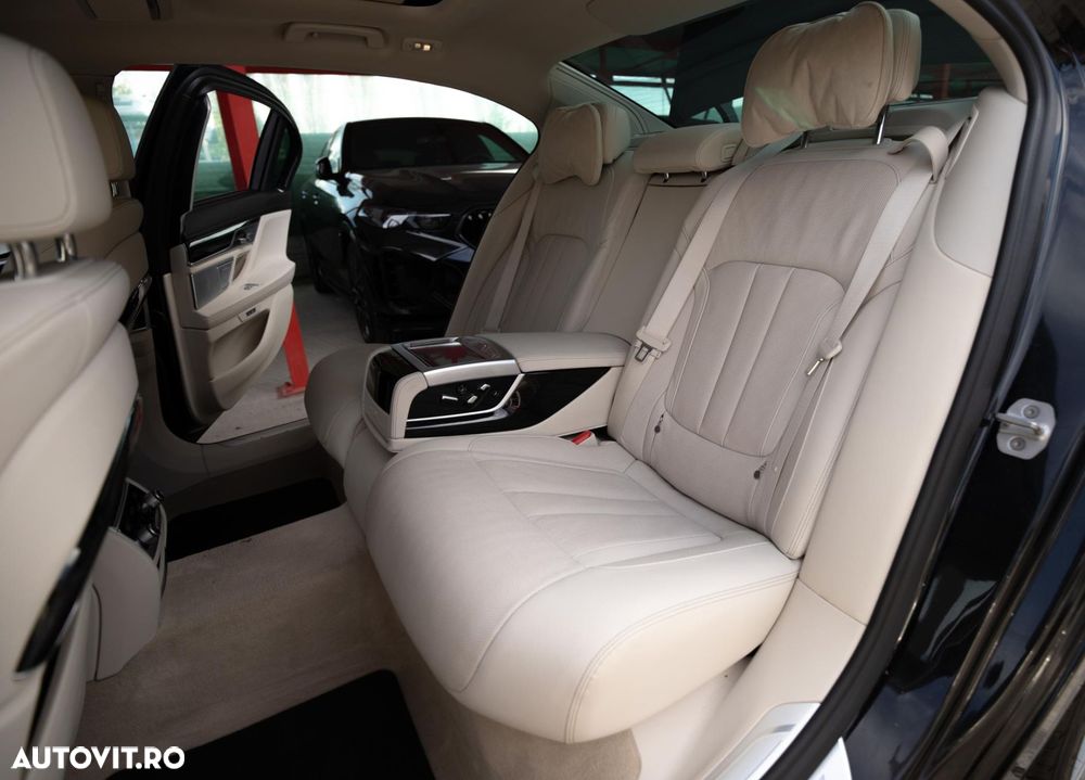 BMW Seria 7 - 10