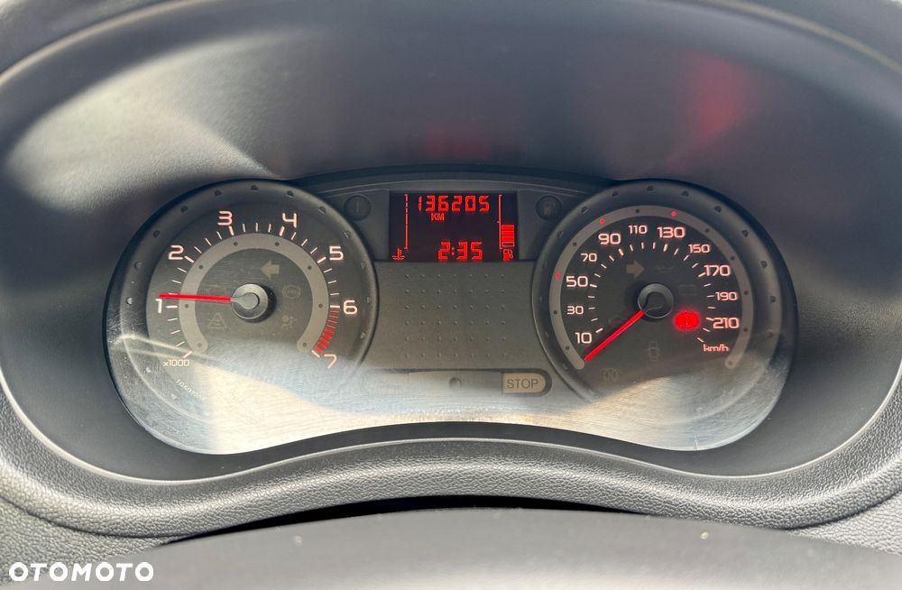 Renault Clio 1.2 TCE Authentique - 11