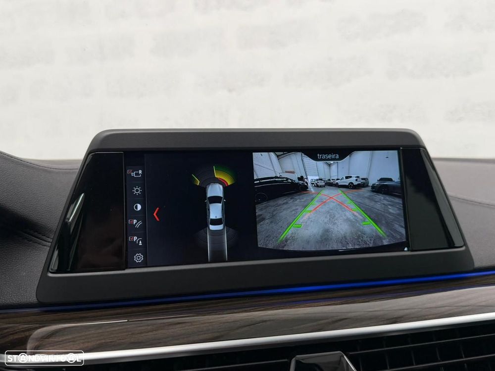 BMW 530 e iPerformance Line Luxury - 34