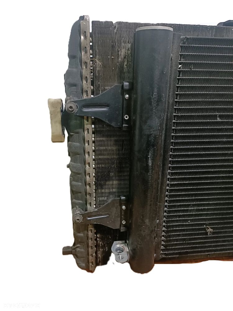 SKODA ROOMSTER 06-15 1,2 B komplet chłodnic BEHR 6Q0121253Q + wentylator * - 3