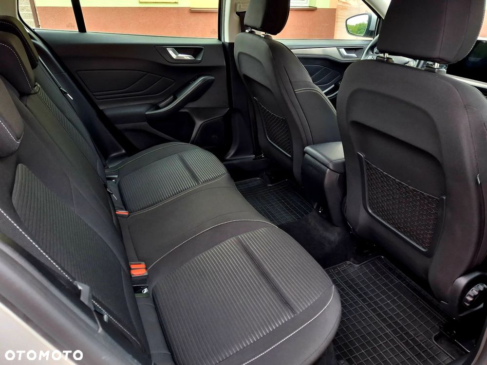 Ford Focus 1.5 EcoBlue STart-Stopp-System TITANIUM - 21