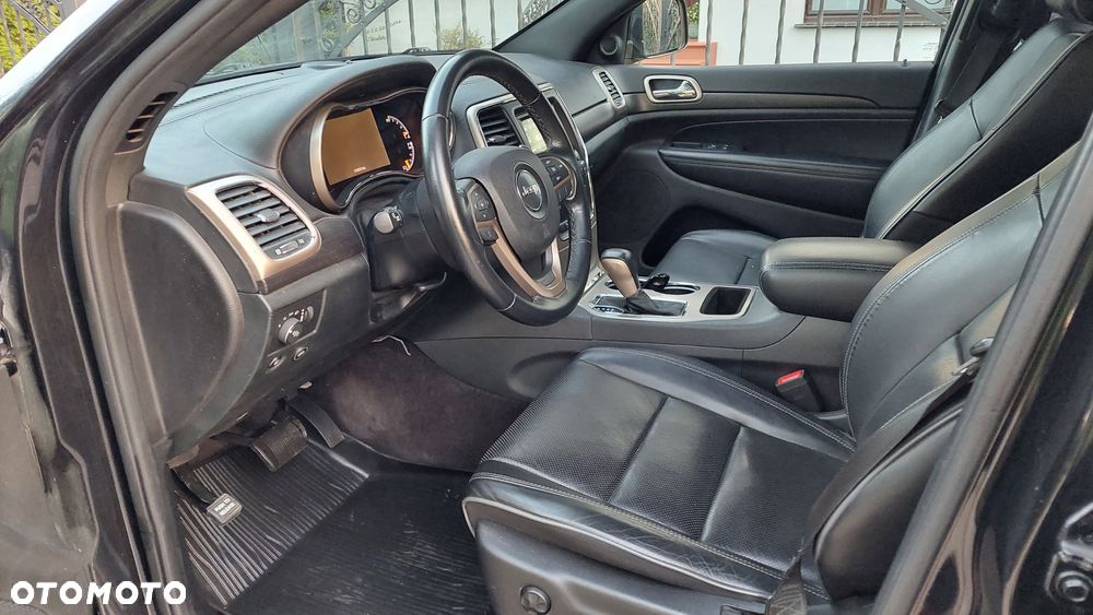 Jeep Grand Cherokee - 11