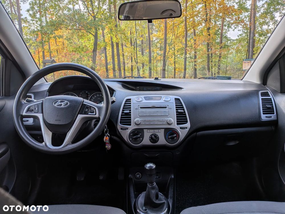 Hyundai i20 - 23