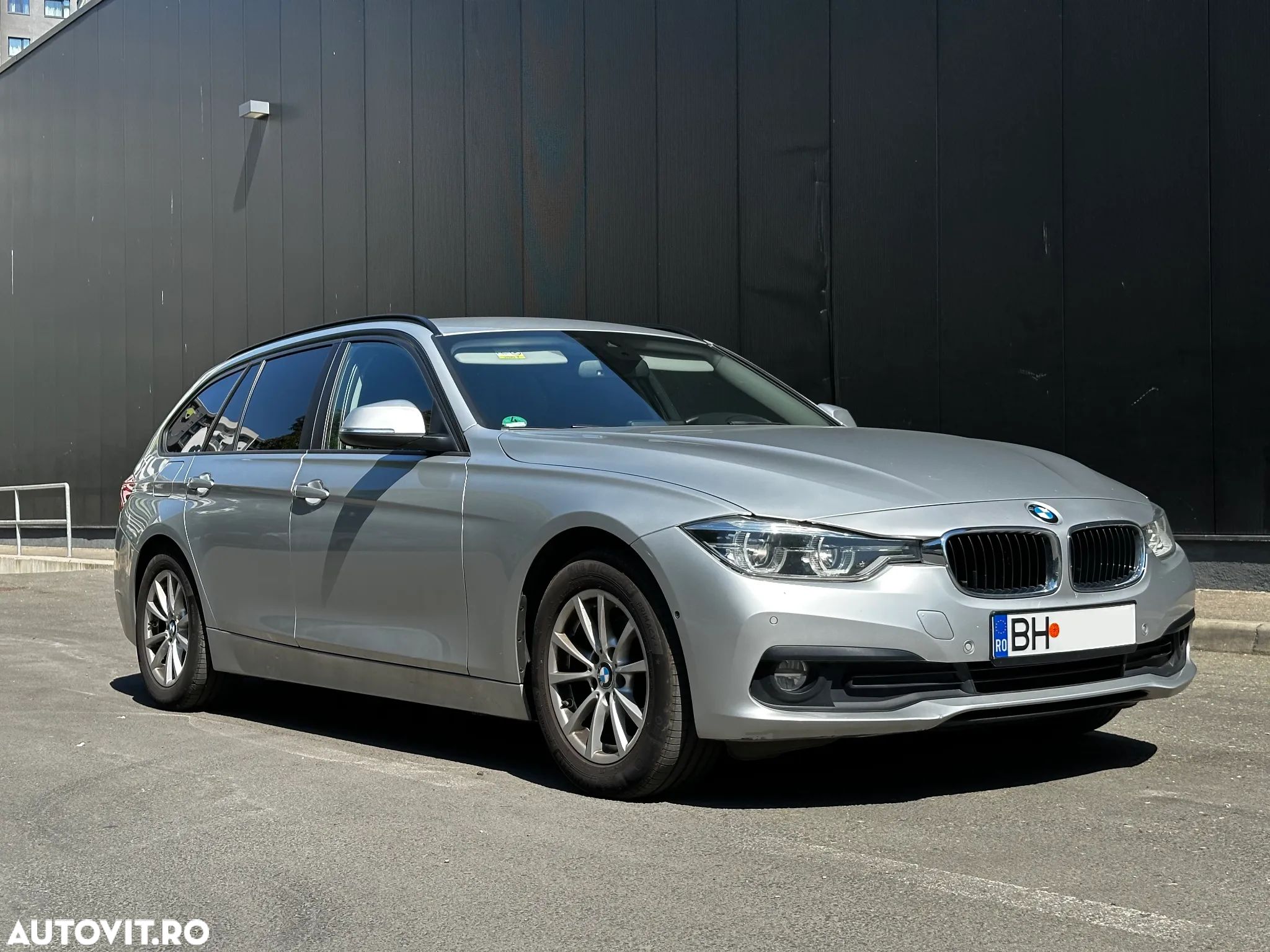 BMW Seria 3 318d Touring Aut. Advantage - 1