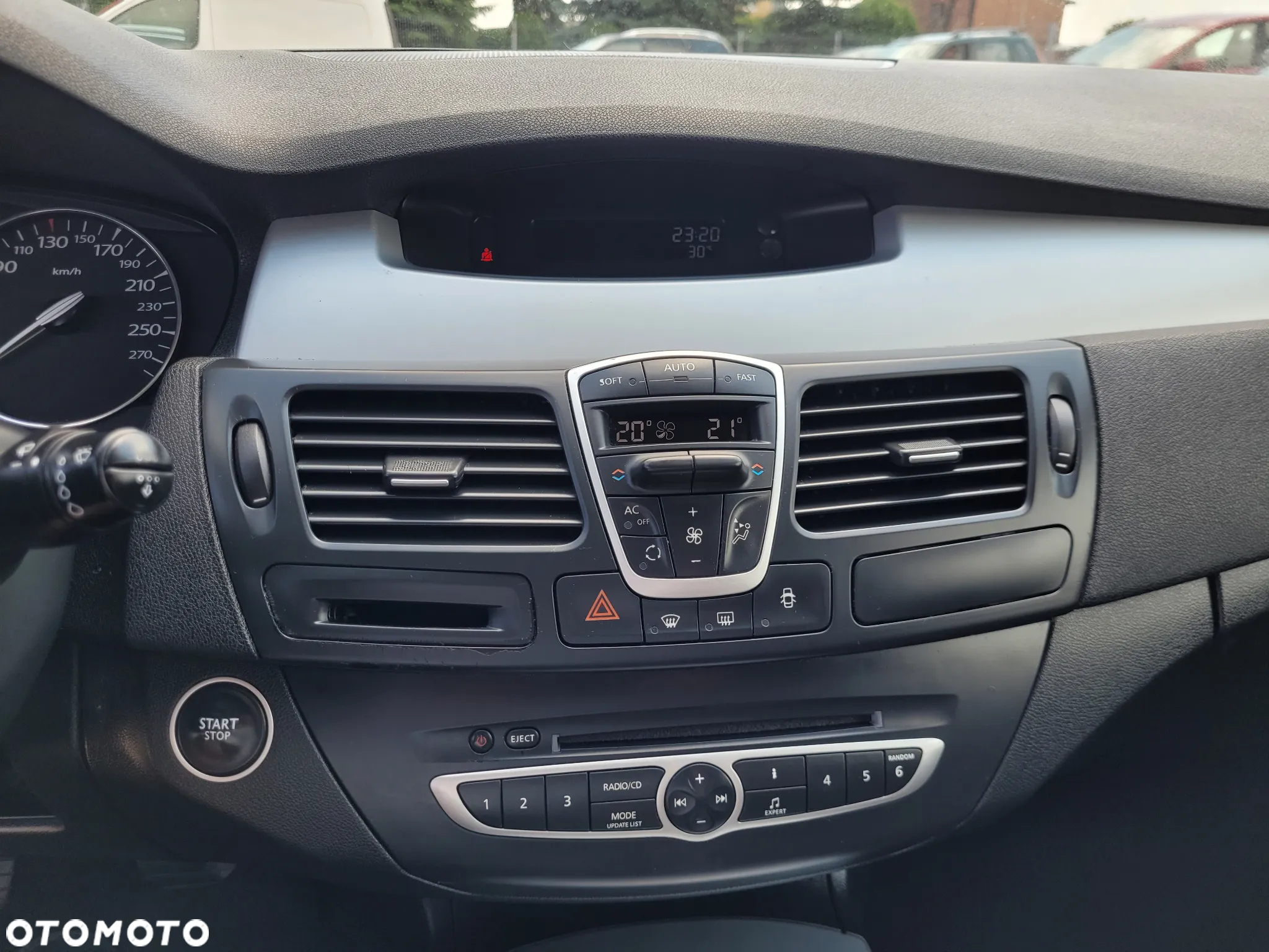 Renault Laguna 2.0 dCi FAP Exception - 8