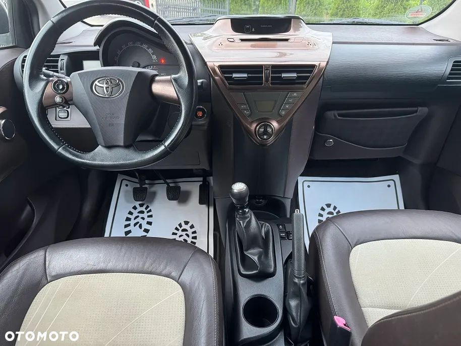 Toyota iQ 1.0 N collection - 17