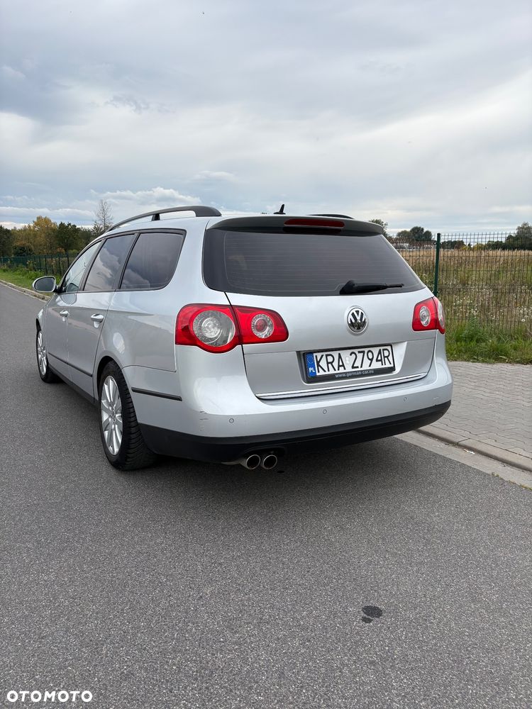 Volkswagen Passat - 4