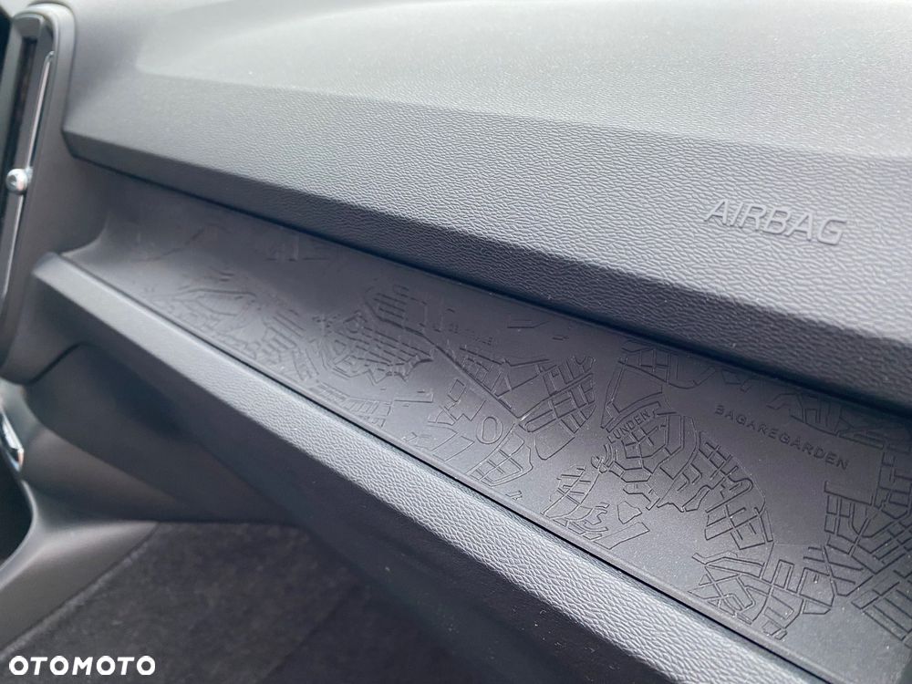 Volvo XC 40 T2 Essential - 10