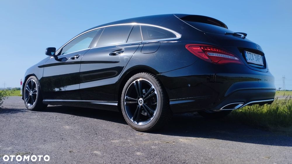 Mercedes-Benz CLA 180 7G-DCT - 26