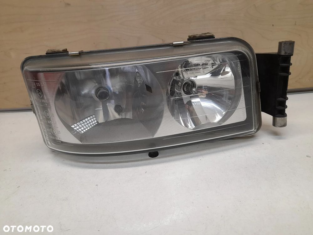MAN TGL TGM TGA LAMPA PRAWA PRZÓD SWIATŁO DZIENNE 5692400008 - 1