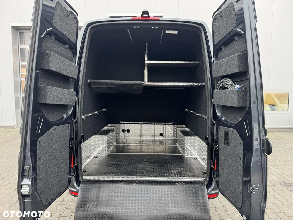 Mercedes-Benz Sprinter - 20