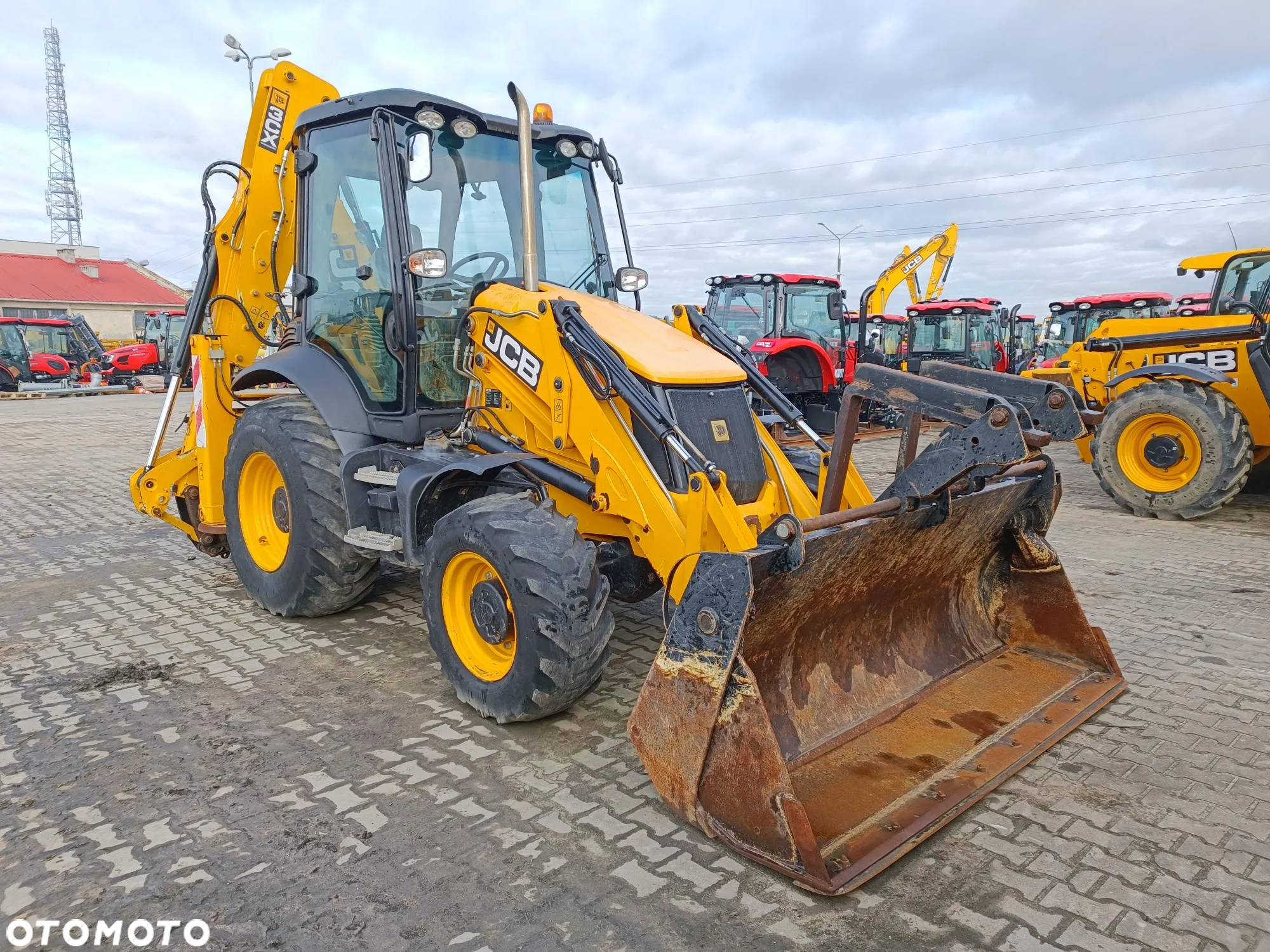 JCB 3CX - 4