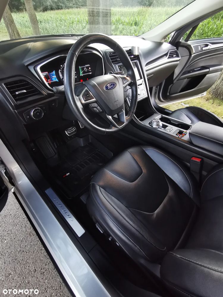 Ford Fusion 2.0 EcoBoost Titanium - 6