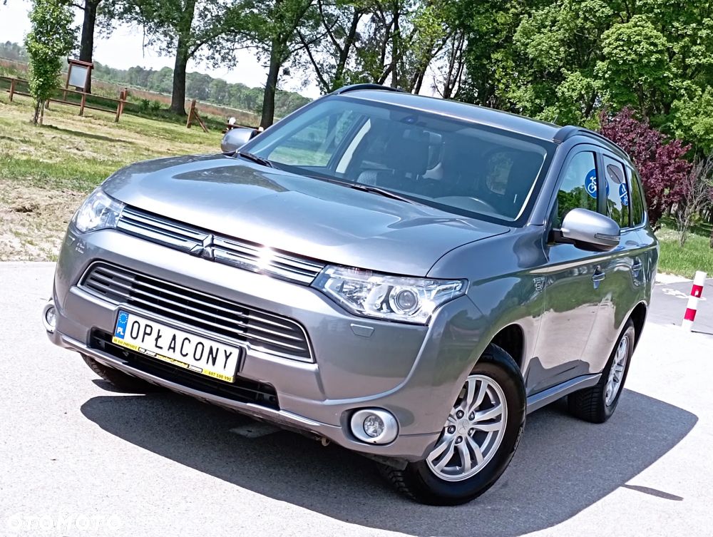 Mitsubishi Outlander 2.0 4WD Top - 2