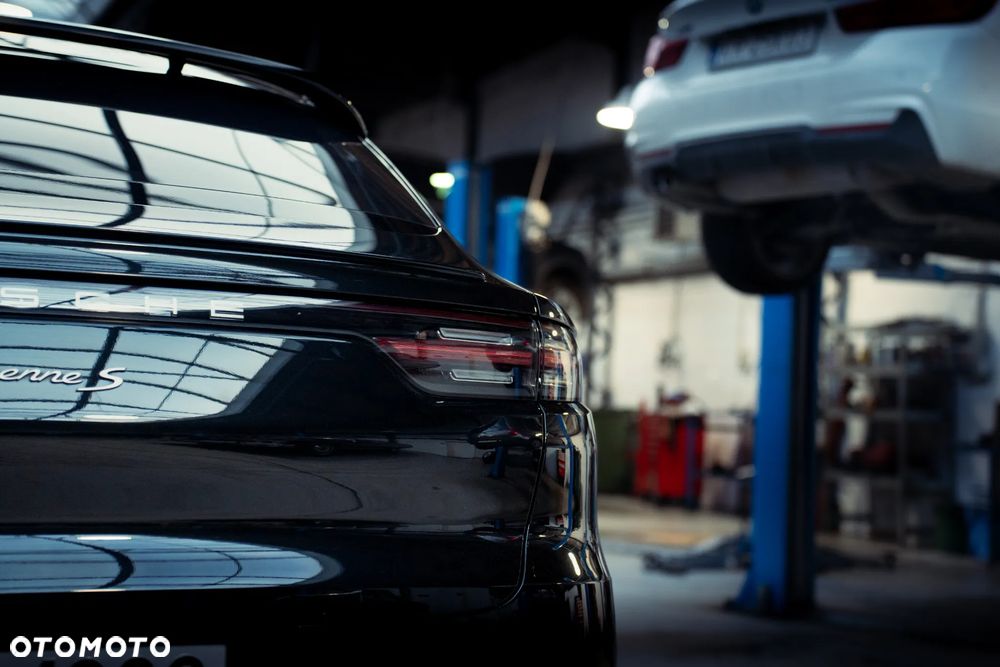 Porsche Cayenne S - 21