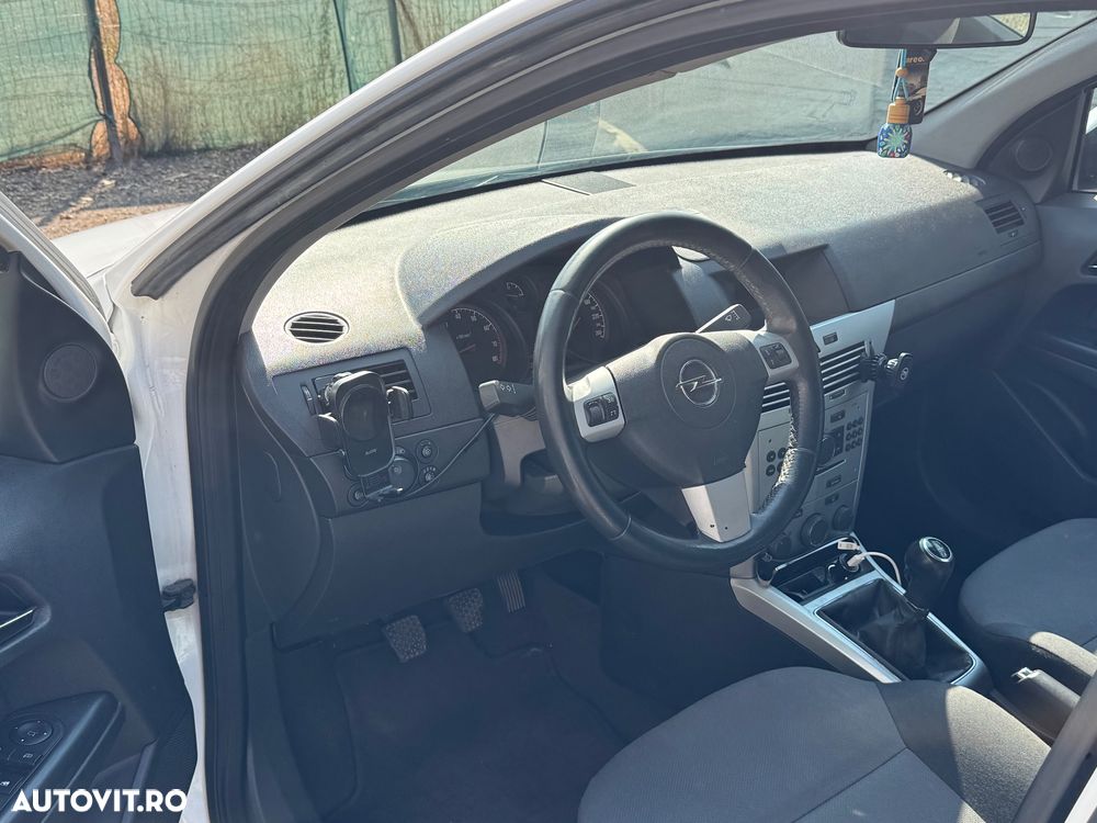 Opel Astra 1.6 Essentia - 6