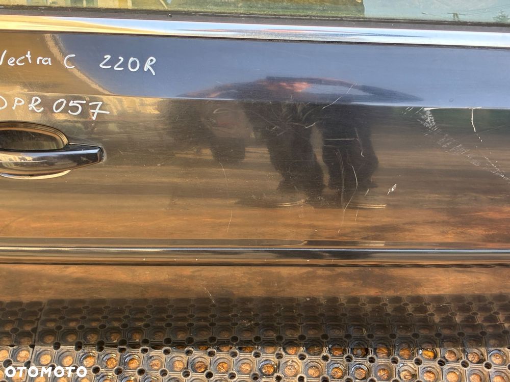OPEL VECTRA C KOMBI DRZWI PRZÓD PRAWE PRAWY  Z20R - 11