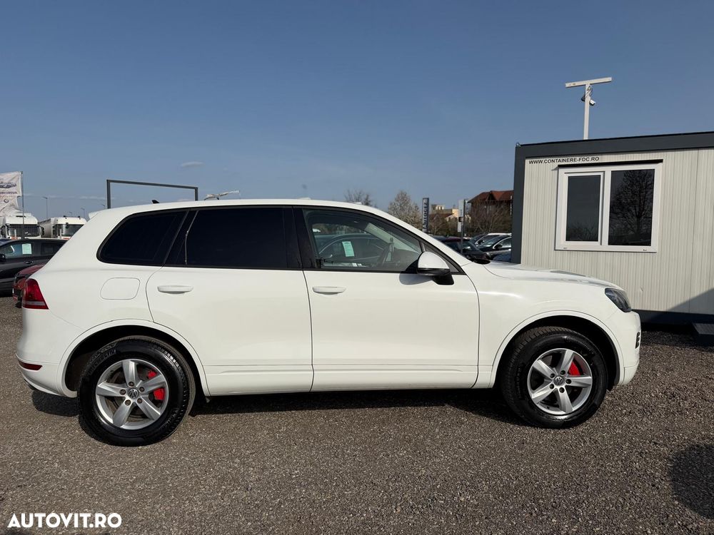 Volkswagen Touareg 3.0 V6 TDI BMT - 11