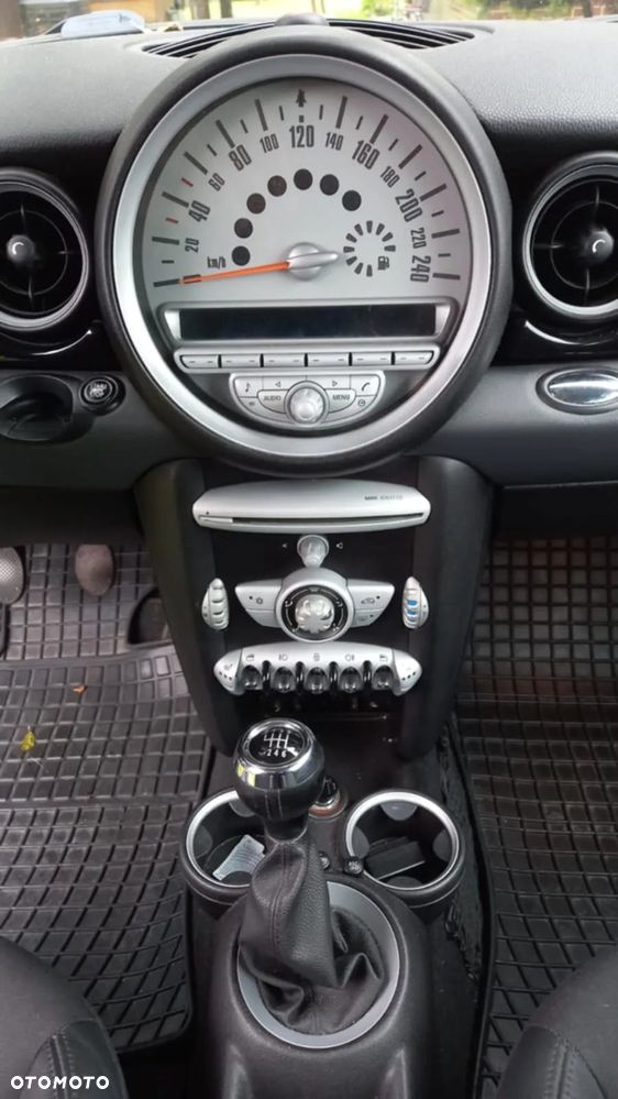 MINI Cooper Standard - 15