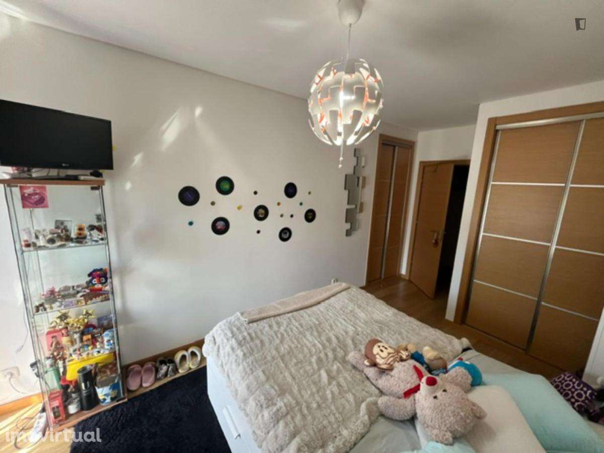 Quarto - localizado em Benfica Lisbon - Grande imagem: 2/11