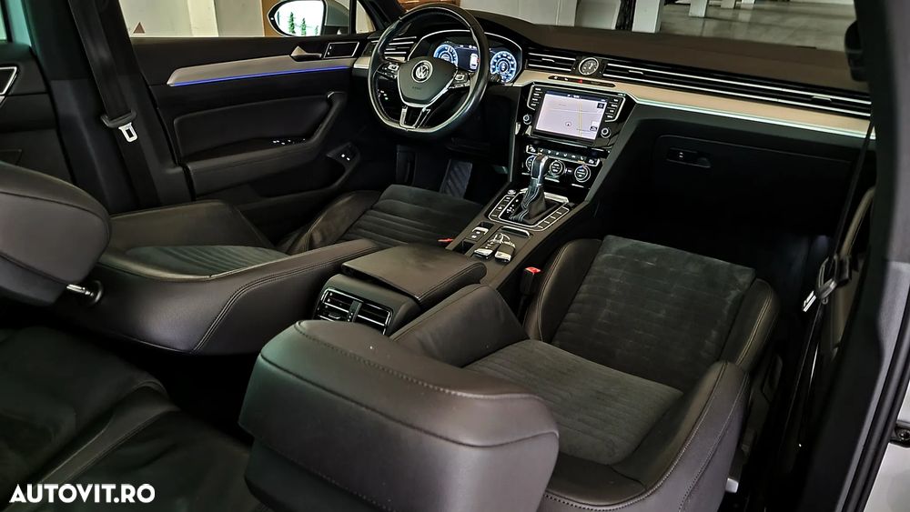 Volkswagen Passat - 16