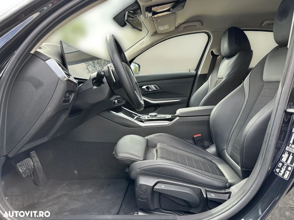 BMW Seria 3 320i xDrive Aut. - 25
