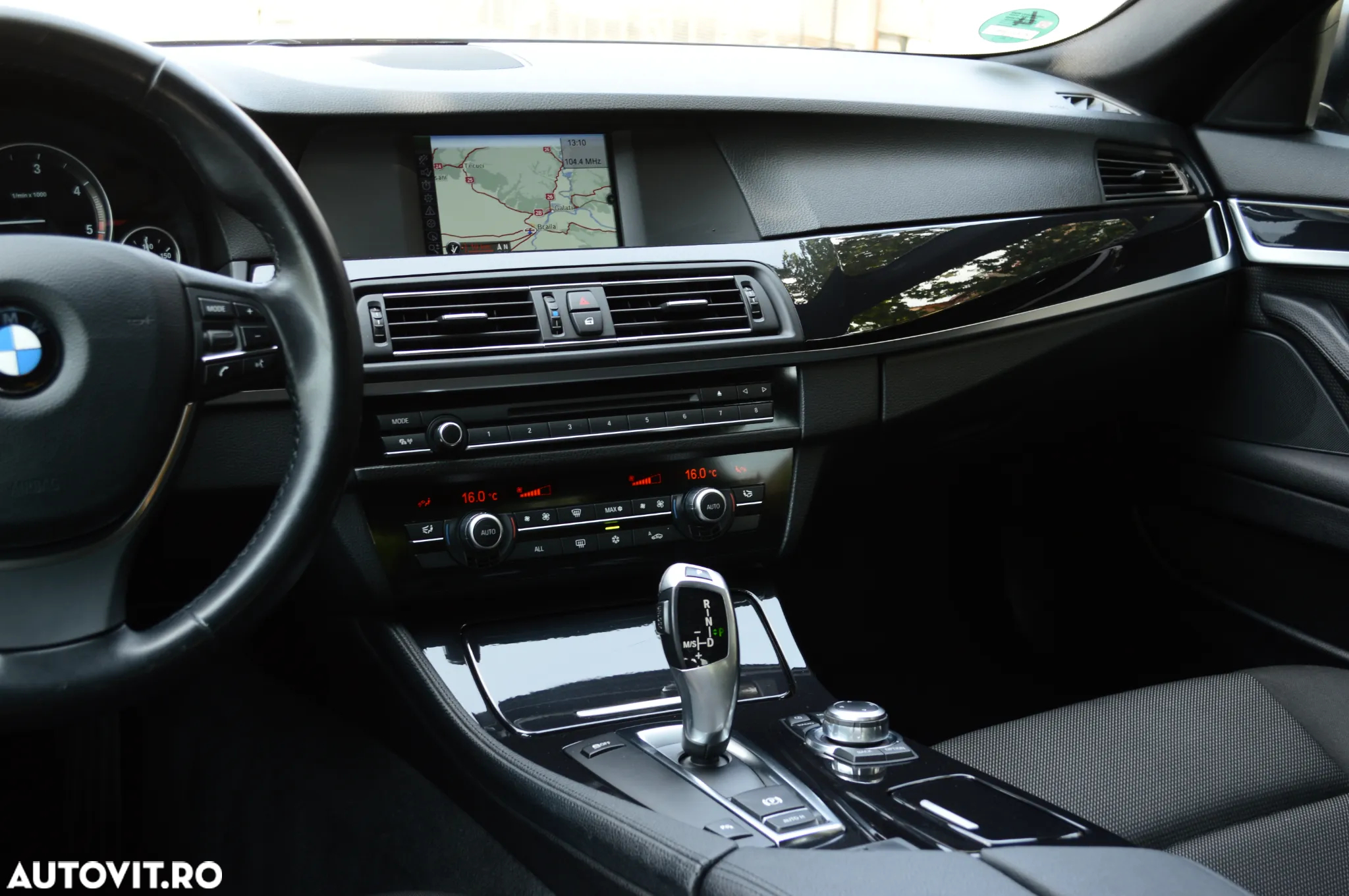 BMW Seria 5 520d Aut. - 27