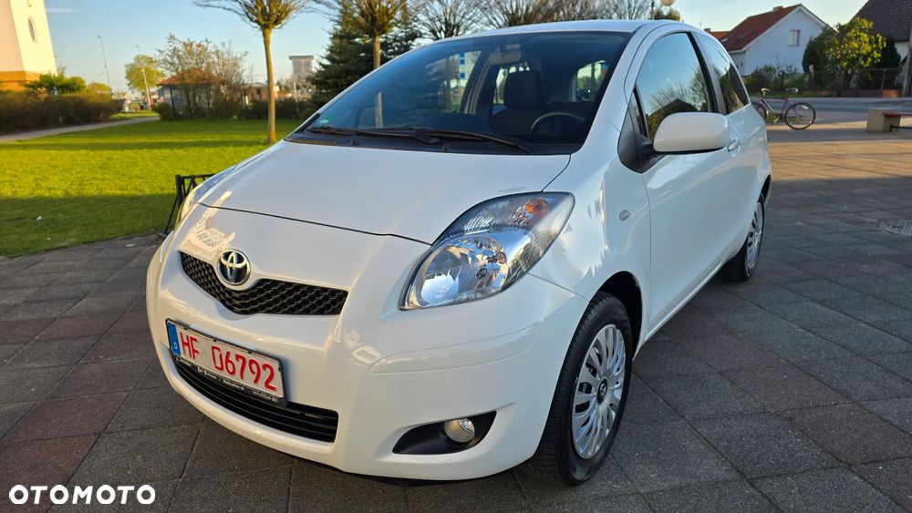 Toyota Yaris - 1