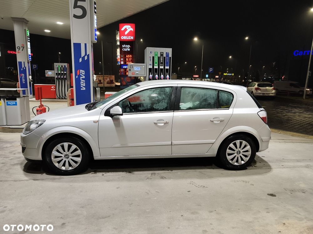 Opel Astra 2006 photo 4