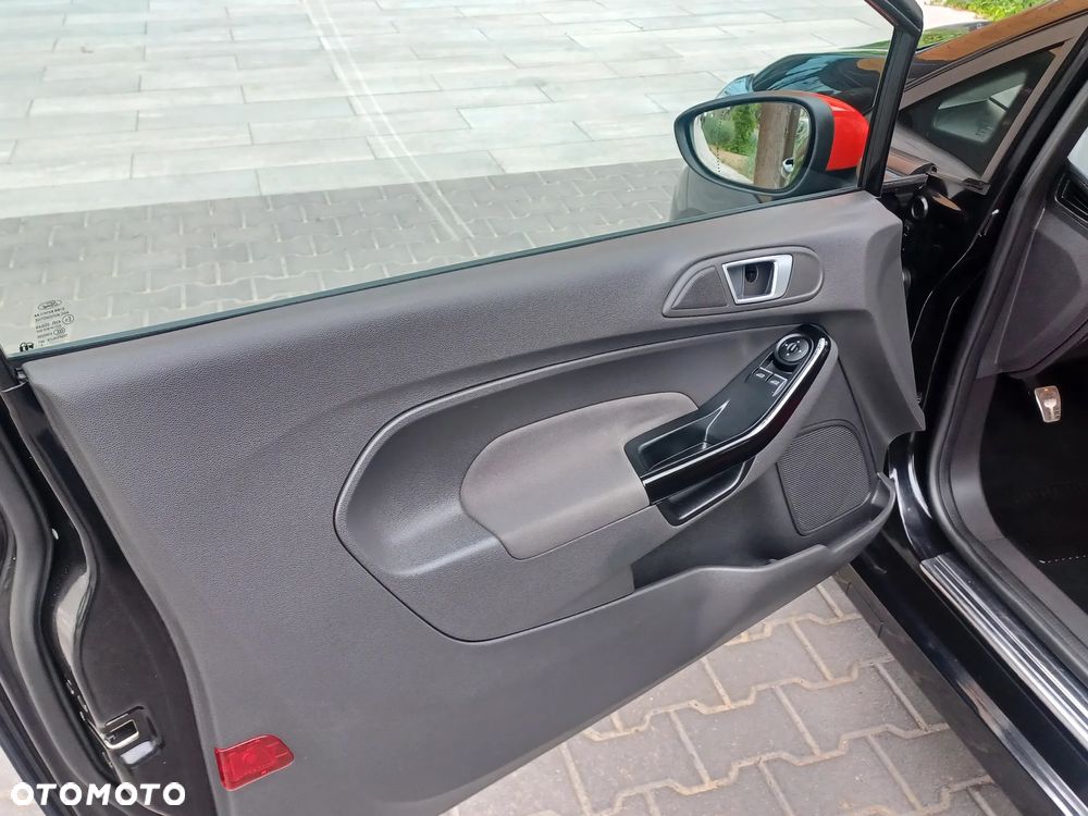 Ford Fiesta - 15