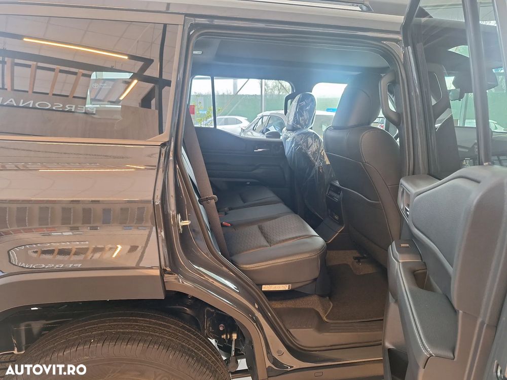 Toyota Land Cruiser 250 2.8l D-4D 204 CP MHEV A/T 7 locuri Luxury - 12