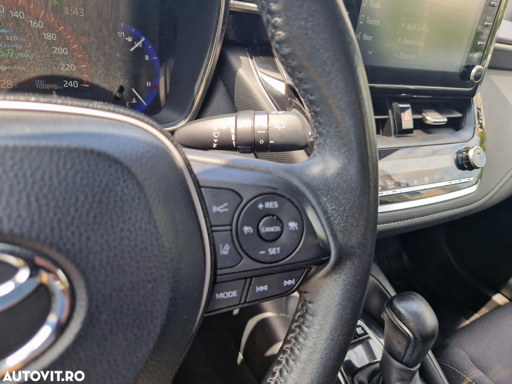Toyota Corolla 1.8 HSD Dynamic - 12