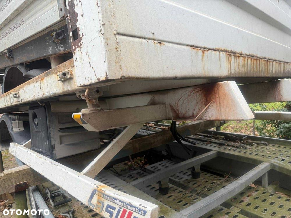 Mercedes Benz Sprinter - 4