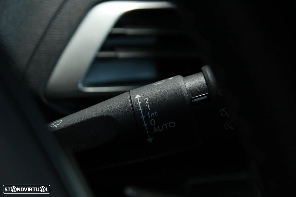 Peugeot 3008 PureTech 130 Stop & Start GPF Active - 18