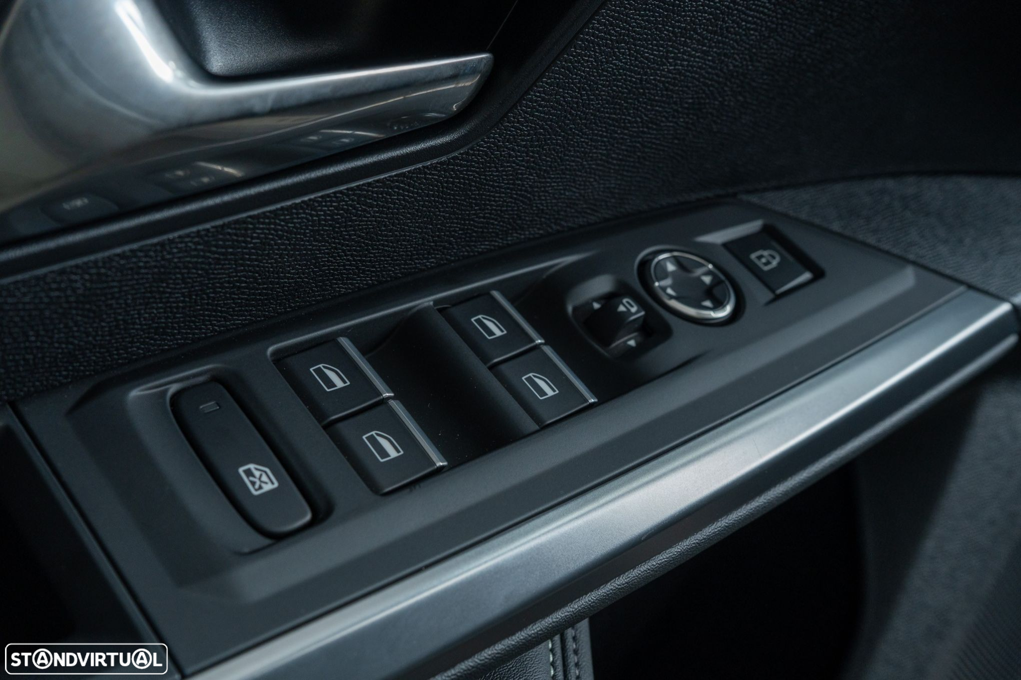 Peugeot E-5008 73 kWh GT - 32
