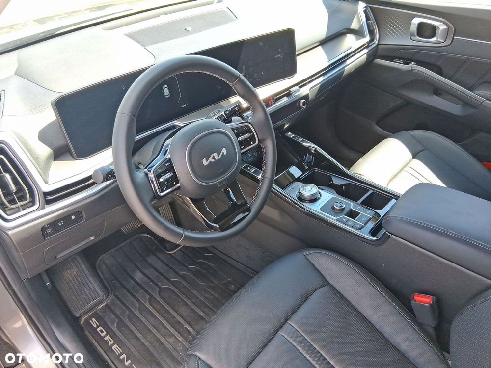 Kia Sorento - 9