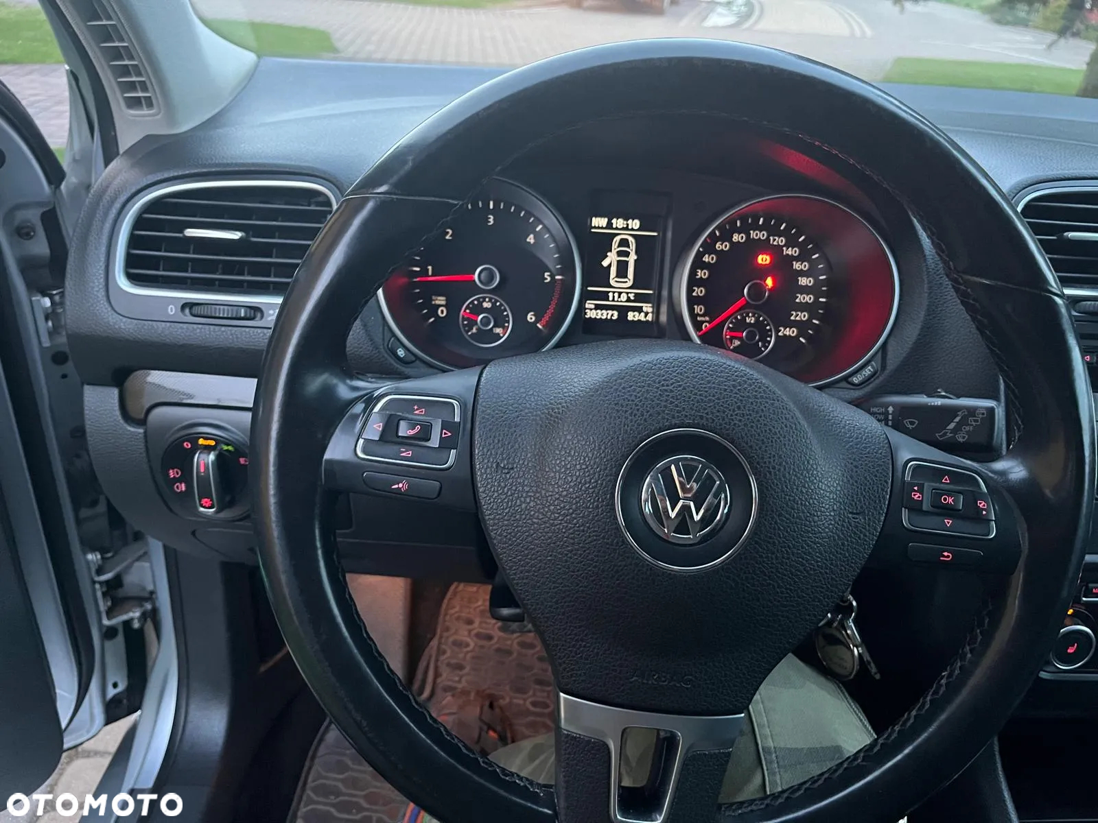 Volkswagen Golf Variant 1.6 TDI BlueMotion Technology Comfortline - 6
