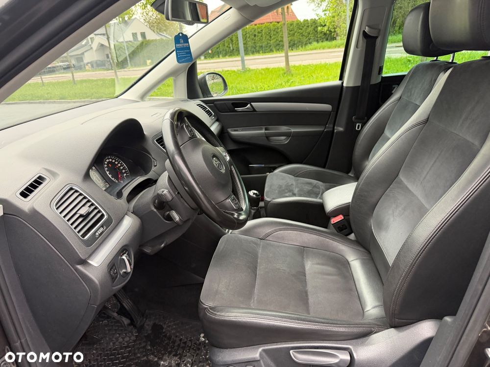 Volkswagen Sharan 2.0 TDI 4MOTION Blue Motion Style - 27