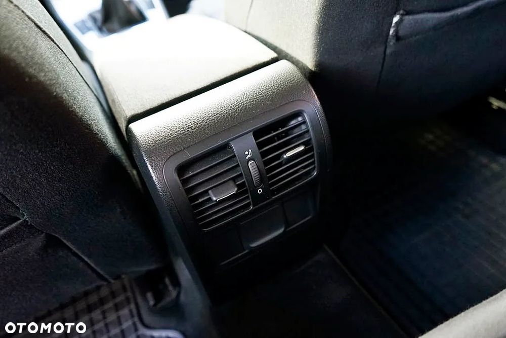 Volkswagen Passat CC 2.0 TDI - 24