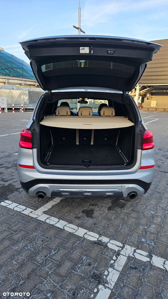 BMW X3 xDrive30i Luxury Line - 22