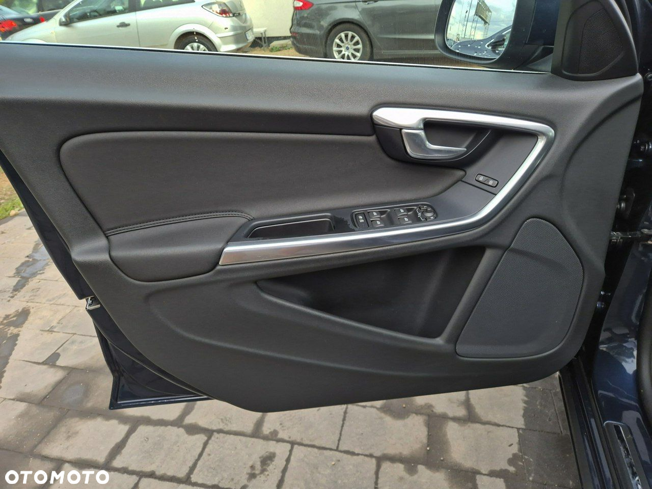 Volvo V60 D3 Geartronic Momentum - 11
