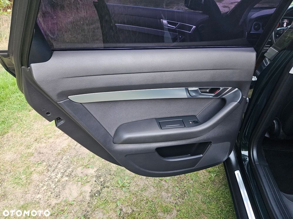 Audi A6 Avant - 38