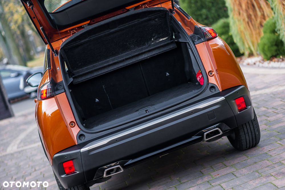 Peugeot 2008 1.2 PureTech Allure Pack S&S - 10